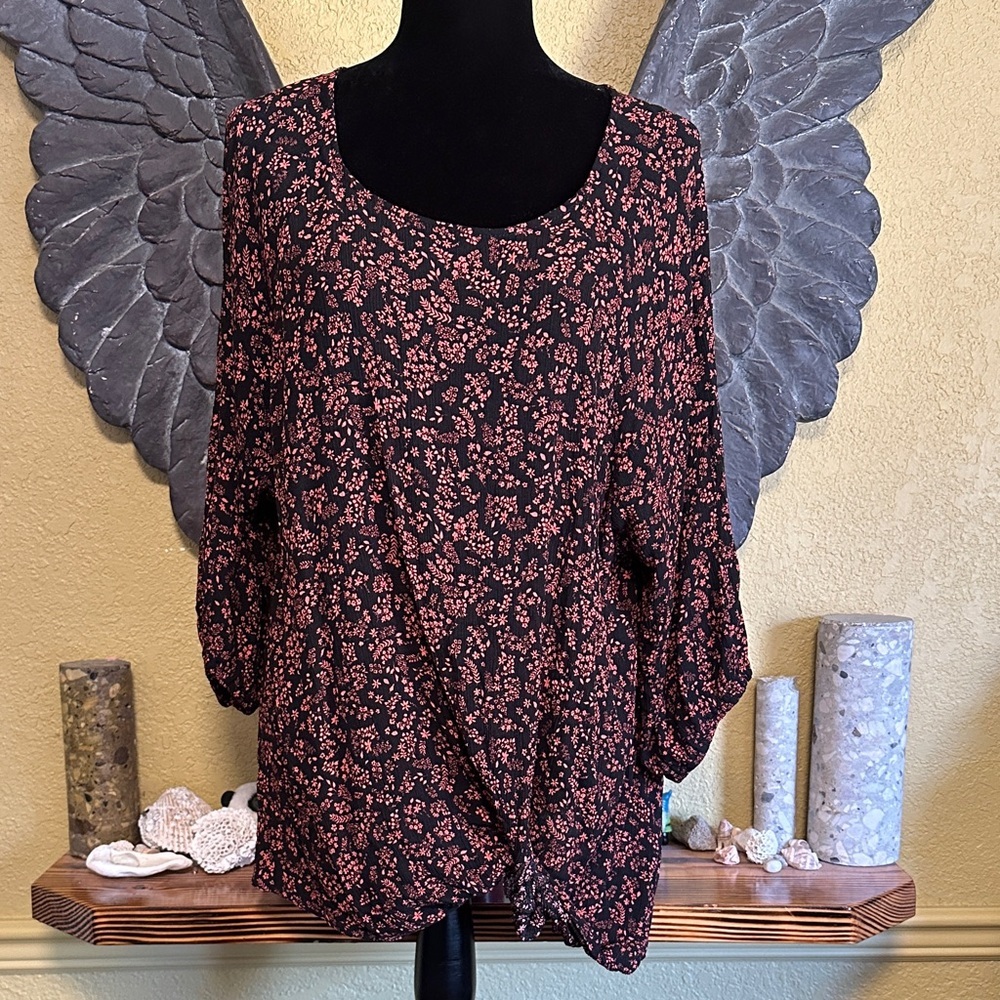 Oddy Floral Top